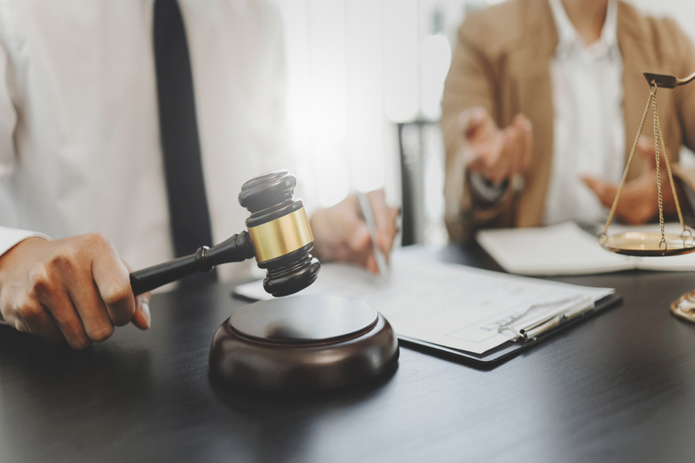 Why Hiring a Personal Injury Lawyer Early Can Improve Your Case Outcome