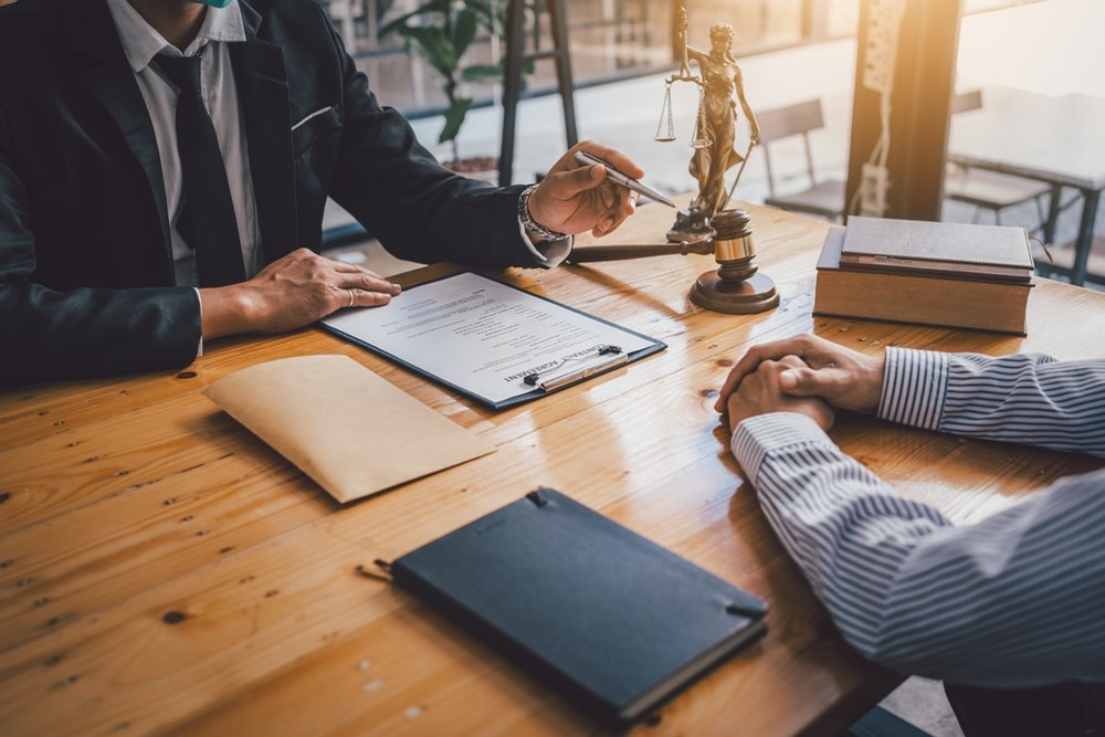 Why You Shouldn’t Talk to the Insurance Company Before Speaking to a Lawyer